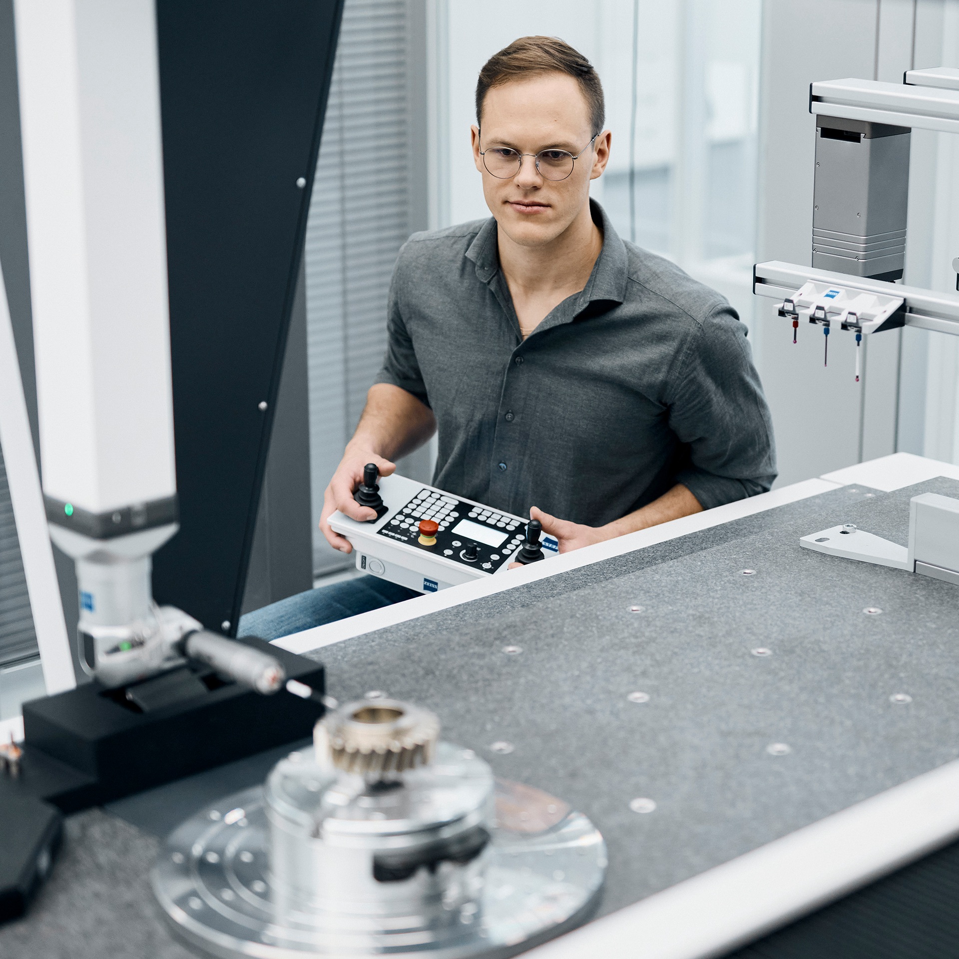 Snelheid en optionele ZEISS VAST Rotary Table Axis