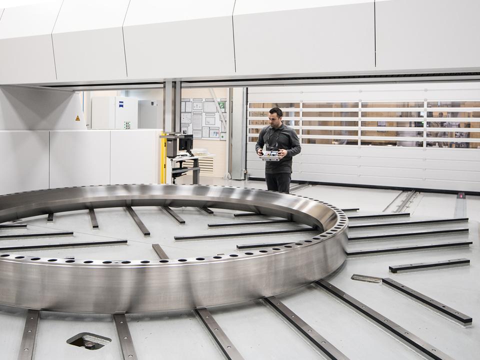 zeiss-large-cmm-product-image.jpg