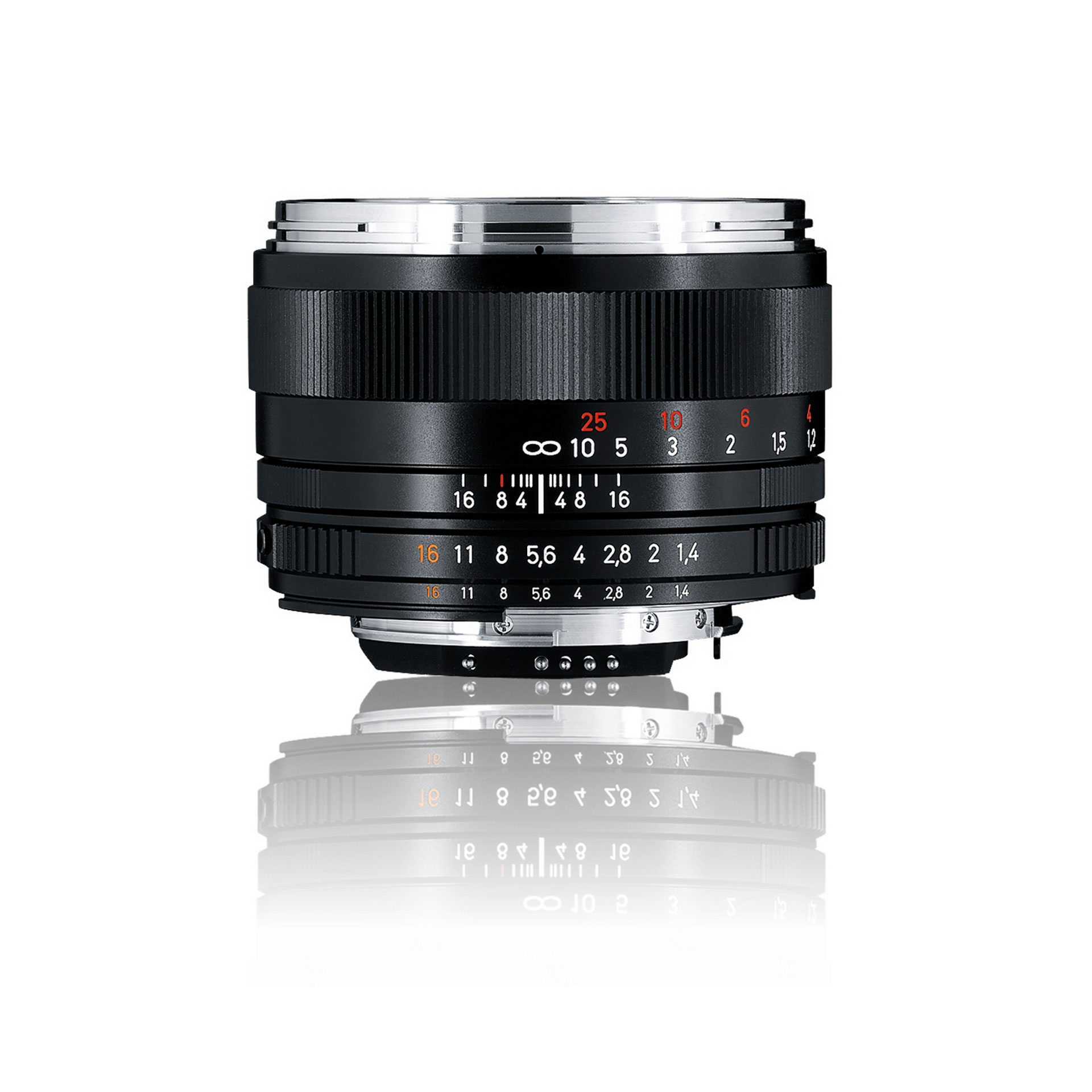 Black ZEISS camera lens with detailed focus and aperture markings displayed against a white background.