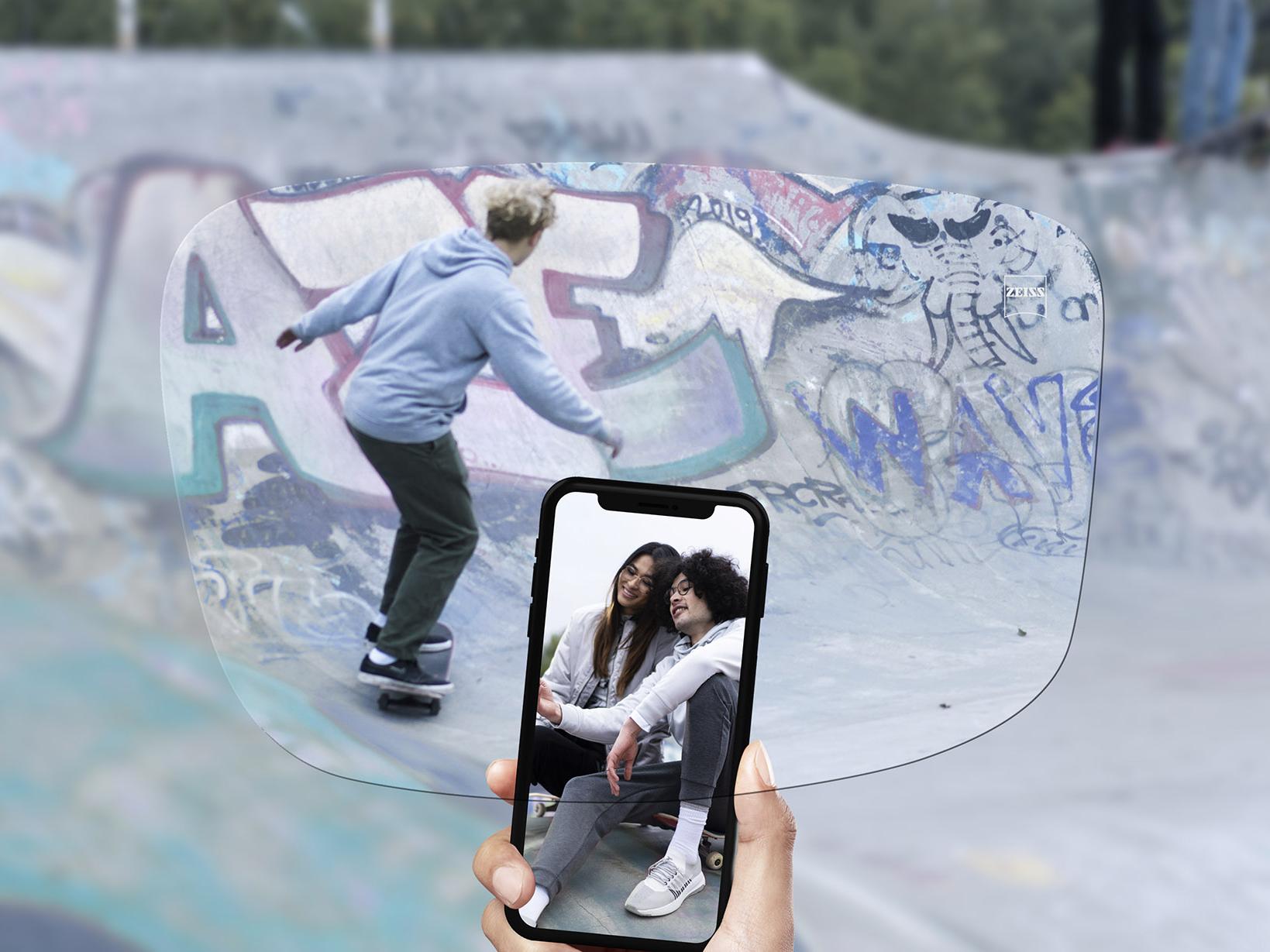 Beeld van een skatepark door ZEISS Unifocaal SmartLife brillenglazen.