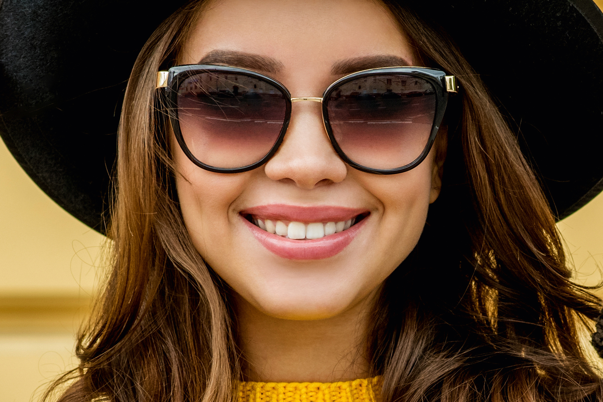 Een zonnebril is meer dan alleen een modeaccessoire - we beschermen onze ogen ermee tegen schadelijke UV-straling.